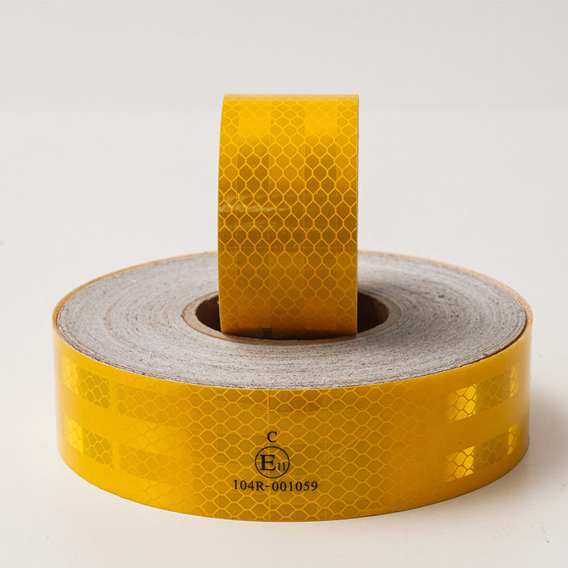 Marcador de pegatinas de banda reflectiva de color amarillo con pegamento en rollo para camiones ECE 104r