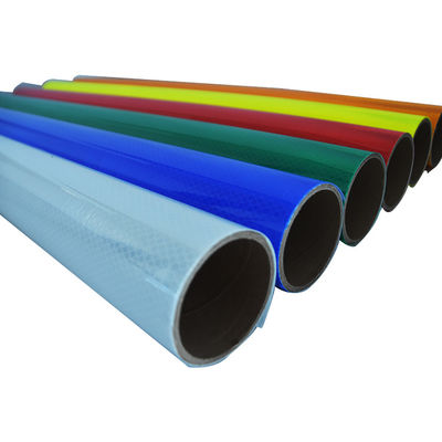 Buen precio Material de lámina retroreflectiva de señalización de tráfico de diamante personalizado ASTM D4956 Tipo en línea