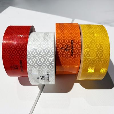 Buen precio Banda reflectiva de alta visibilidad 104R ECE personalizable de 2 pulgadas para remolques en línea