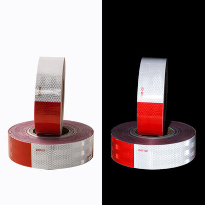 Buen precio Conspicuidad PMMA cinta reflectiva DOT C2 blanca y roja para vehículos en línea