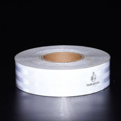 Buen precio 2 In*150 Ft Blanco amarillo rojo Rollo de radio ECE 104r cinta reflectiva prismática para vehículos en línea