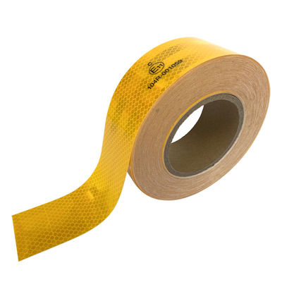 Buen precio Protección de la seguridad de los camiones con adhesivo impermeable Retro ECE 104r Cinta Reflectiva Cinta reflectante en línea
