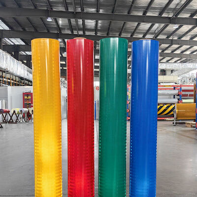 Buen precio Lámina reflectante prismática HIP Tipo IV ASTM D4956 con 10 años de vida y estructura microprismática para señales de carretera en línea