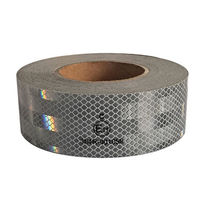 Buen precio Cinta reflectante microprismática ECE 104R para señalización de seguridad de vehículos pesados en línea